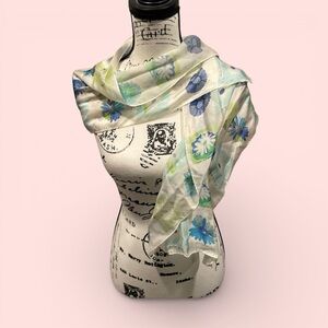 Lovely creamy sheer silk floral scars luxury look vintage vibes delicate